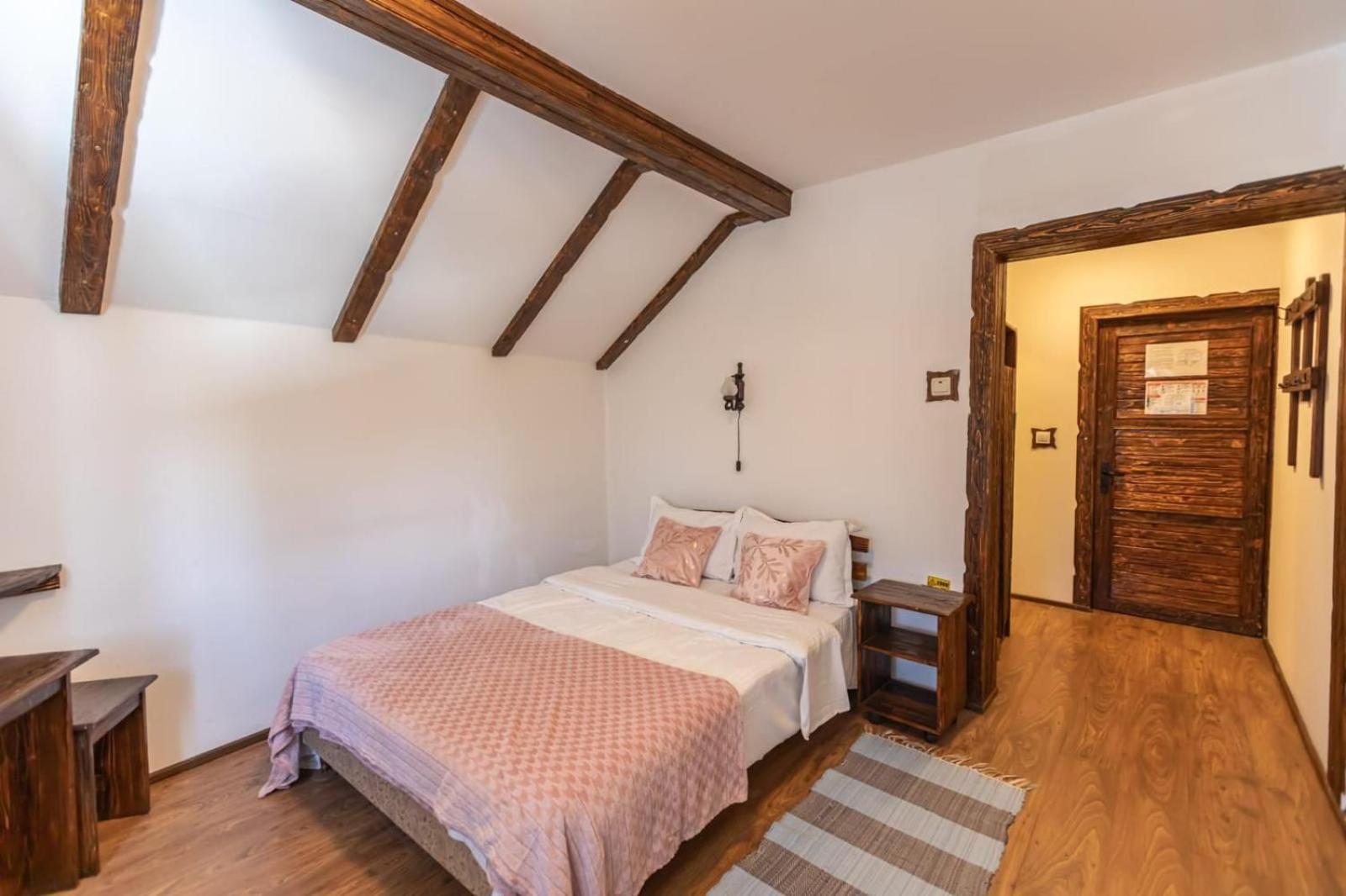 Casa Valasoaia Сачеле Екстер'єр фото