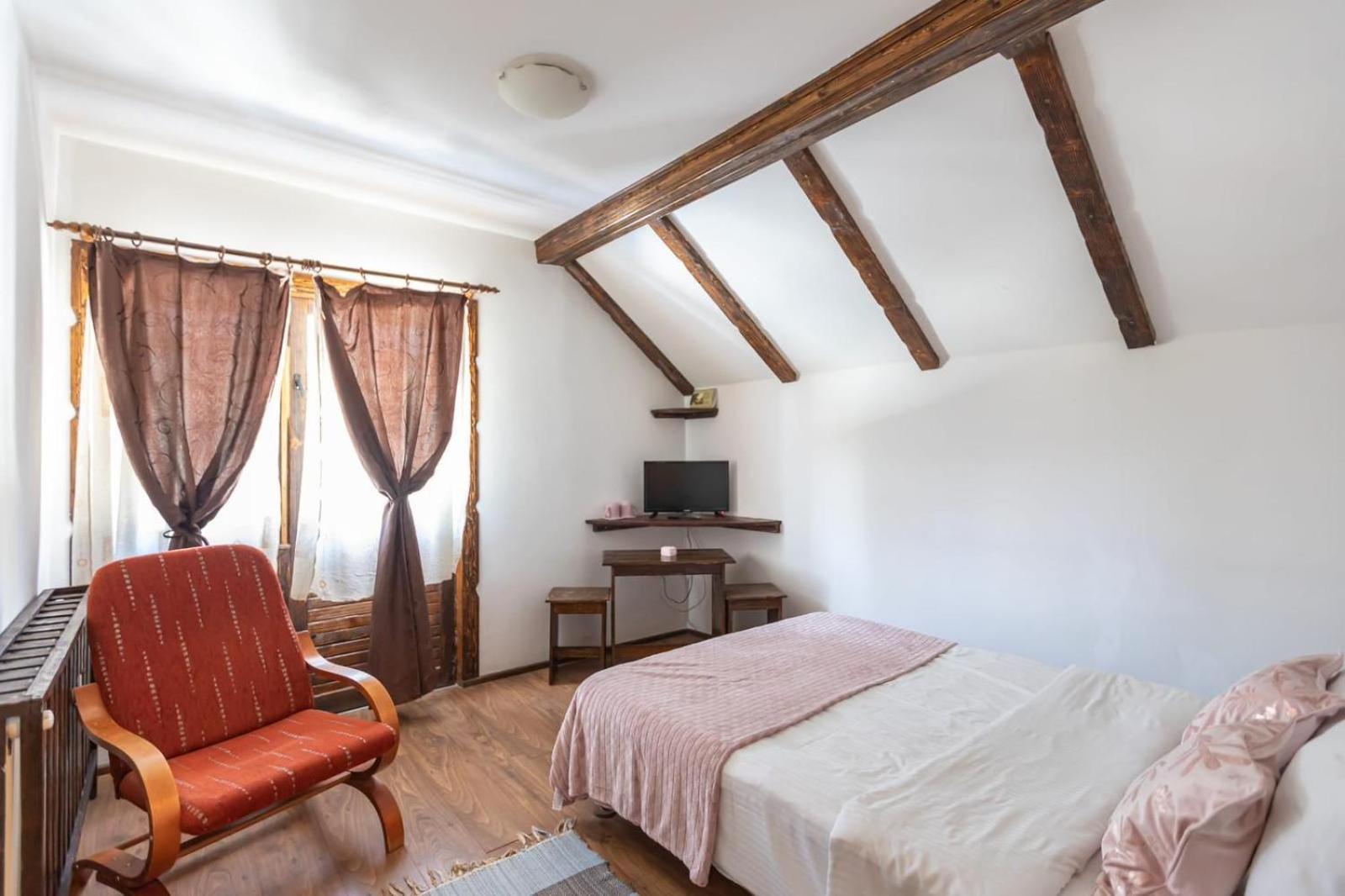 Casa Valasoaia Сачеле Екстер'єр фото